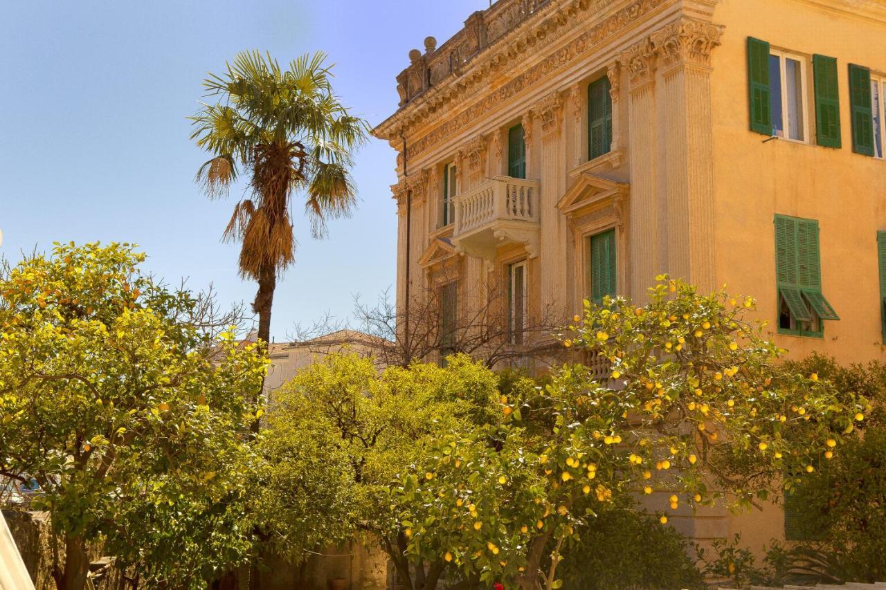 Hotel Della Piazzetta ヴァラッツェ エクステリア 写真